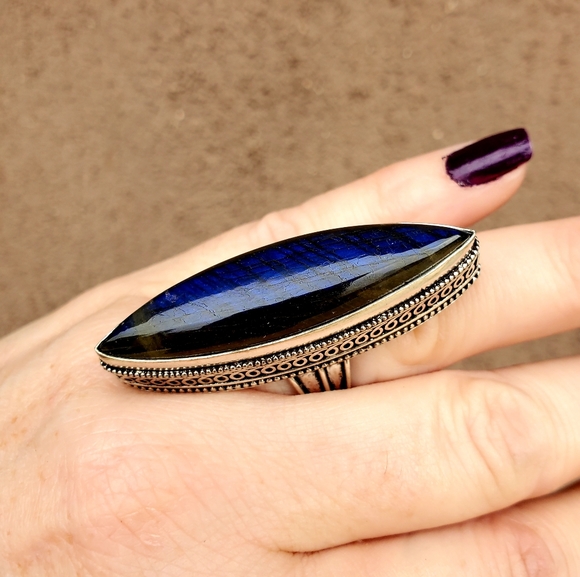New Huge Labradorite 925 Silver Statement Ring. - Picture 7 of 16